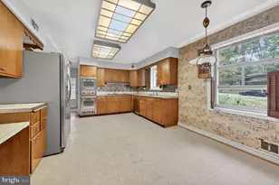 2714 Washington Ave, Chevy Chase, MD 20815 - Photo 9