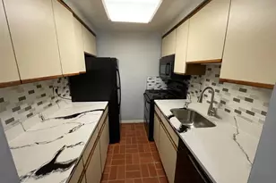 9815 Hellingly Pl, Montgomery Village, MD 20886 - Photo 3