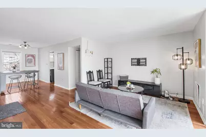 788 Quince Orchard Boulevard #201, Gaithersburg, MD 20878 - Photo 3