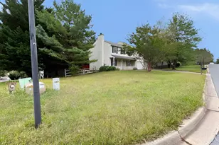 24737 Nickelby Dr, Damascus, MD 20872 - Photo 3