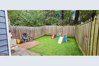 8402 Towne Crest Court, Gaithersburg, MD 20877 - Photo 19