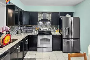 8402 Towne Crest Ct, Gaithersburg, MD 20877 - Photo 5