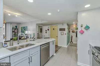 11710 Old Georgetown Road #422, North Bethesda, MD 20852 - Photo 9