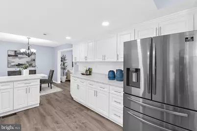 686 College Parkway, Rockville, MD 20850 - Photo 11