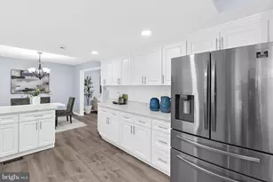 686 College Pkwy, Rockville, MD 20850 - Photo 11