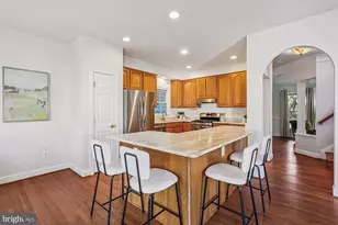 664 Lake Varuna Mews, Gaithersburg, MD 20878 - Photo 9