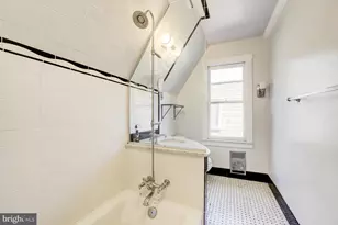 111 Grove Ave, Washington Grove, MD 20880 - Photo 31