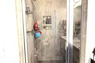 14327 Summit View Ln, Rockville, MD 20850 - Photo 11