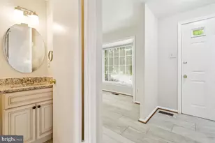 122 Sharpstead Ln, Gaithersburg, MD 20878 - Photo 9