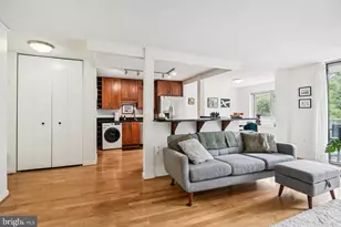 7333 New Hampshire Ave, Takoma Park, MD 20912 - Photo 9