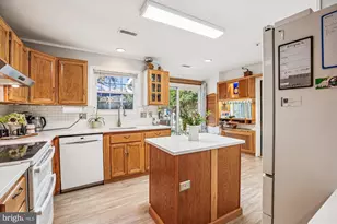 30 Spring St, Gaithersburg, MD 20877 - Photo 17
