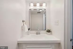 4601 N Park Ave N, Chevy Chase, MD 20815 - Photo 31