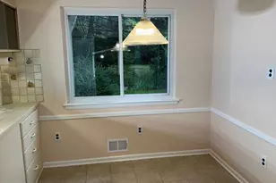 303 Charlton Ct, Silver Spring, MD 20902 - Photo 5