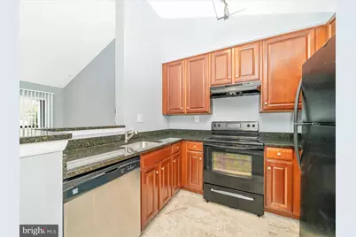 9907 Boysenberry Way #110-42, Gaithersburg, MD 20879 - Photo 19