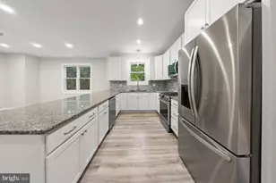 10220 Capitol View Ave, Silver Spring, MD 20910 - Photo 17