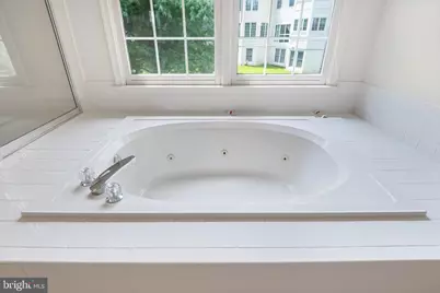 10604 Maplecrest, Potomac, MD 20854 - Photo 39