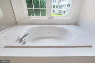 10604 Maplecrest, Potomac, MD 20854 - Photo 39