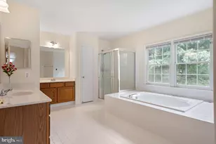 10604 Maplecrest, Potomac, MD 20854 - Photo 37