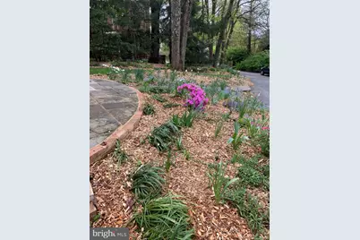 6315 Kenhowe Drive, Bethesda, MD 20817 - Photo 5