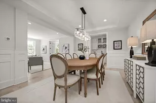 5104 Fairglen Ln, Chevy Chase, MD 20815 - Photo 9