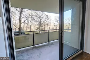 5225 Pooks Hill Rd, Bethesda, MD 20814 - Photo 11