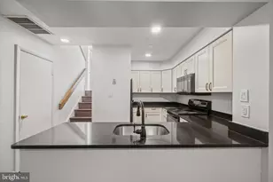 18120 Windsor Hill Dr, Olney, MD 20832 - Photo 5