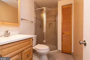 13205 Black Walnut Ct, Silver Spring, MD 20906 - Photo 17