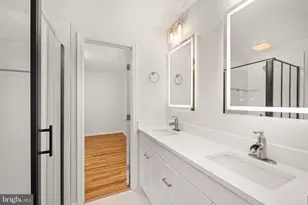 8500 Horseshoe Ln, Potomac, MD 20854 - Photo 17