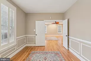 8242 Castanea Ln, Derwood, MD 20855 - Photo 37