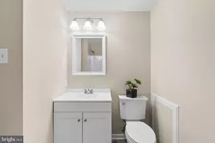 9305 Broadwater Dr, Gaithersburg, MD 20879 - Photo 21