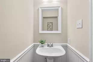 9305 Broadwater Dr, Gaithersburg, MD 20879 - Photo 13