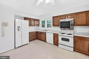 17209 Sandy Knoll Dr, Olney, MD 20832 - Photo 13