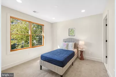 110 Geneva, Silver Spring, MD 20912 - Photo 37