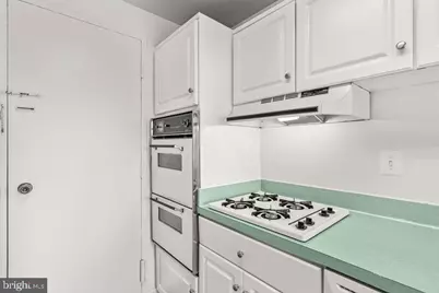 10201 Grosvenor Place #716, Rockville, MD 20852 - Photo 31