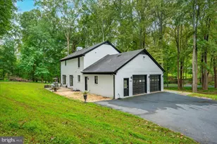 8225 Hawkins Creamery Rd, Gaithersburg, MD 20882 - Photo 39