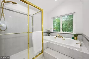 8225 Hawkins Creamery Rd, Gaithersburg, MD 20882 - Photo 27