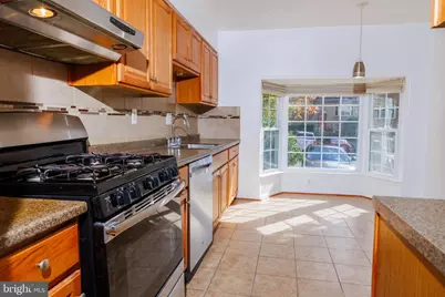 5631 Hogenhill Terrace, Rockville, MD 20853 - Photo 9