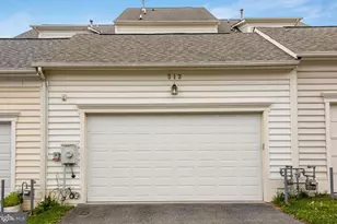 913 Pleasant Dr, Rockville, MD 20850 - Photo 41