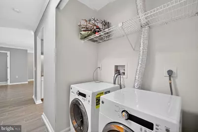 18318 Streamside Drive #302, Gaithersburg, MD 20879 - Photo 5