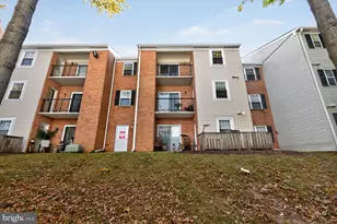 18318 Streamside Dr, Gaithersburg, MD 20879 - Photo 15