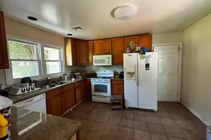 2 Piping Rock Dr, Silver Spring, MD 20905 - Photo 5