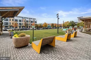 250 Decoverly Dr, Gaithersburg, MD 20878 - Photo 37