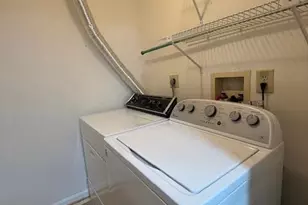 11640 Pleasant Meadow Dr, North Potomac, MD 20878 - Photo 57