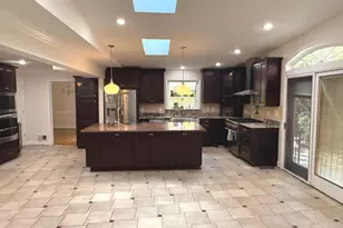 11512 Le Havre Dr, Potomac, MD 20854 - Photo 9