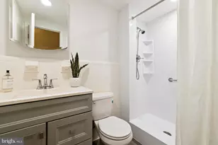 4800 Chevy Chase Dr, Chevy Chase, MD 20815 - Photo 9