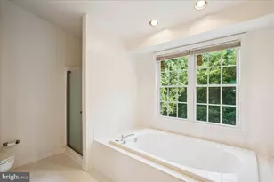 18518 Gingerbread Ln, Gaithersburg, MD 20877 - Photo 39