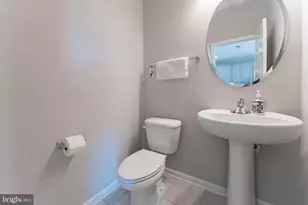 14302 Potomac Heights Ln, Rockville, MD 20850 - Photo 15