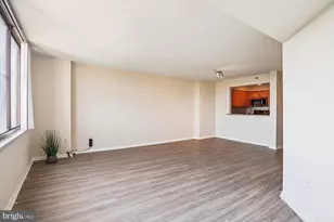 10101 Grosvenor Pl, Rockville, MD 20852 - Photo 11