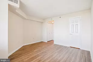 10101 Grosvenor Pl, Rockville, MD 20852 - Photo 17
