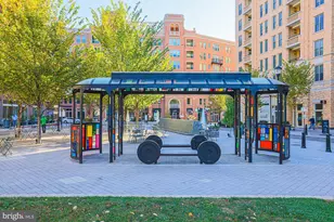 3535 Chevy Chase Lake Dr, Chevy Chase, MD 20815 - Photo 33